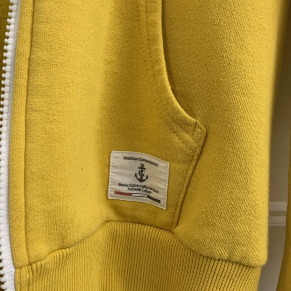 yellow jacket with hood + pockets (size S) - Picture 2 of 3
